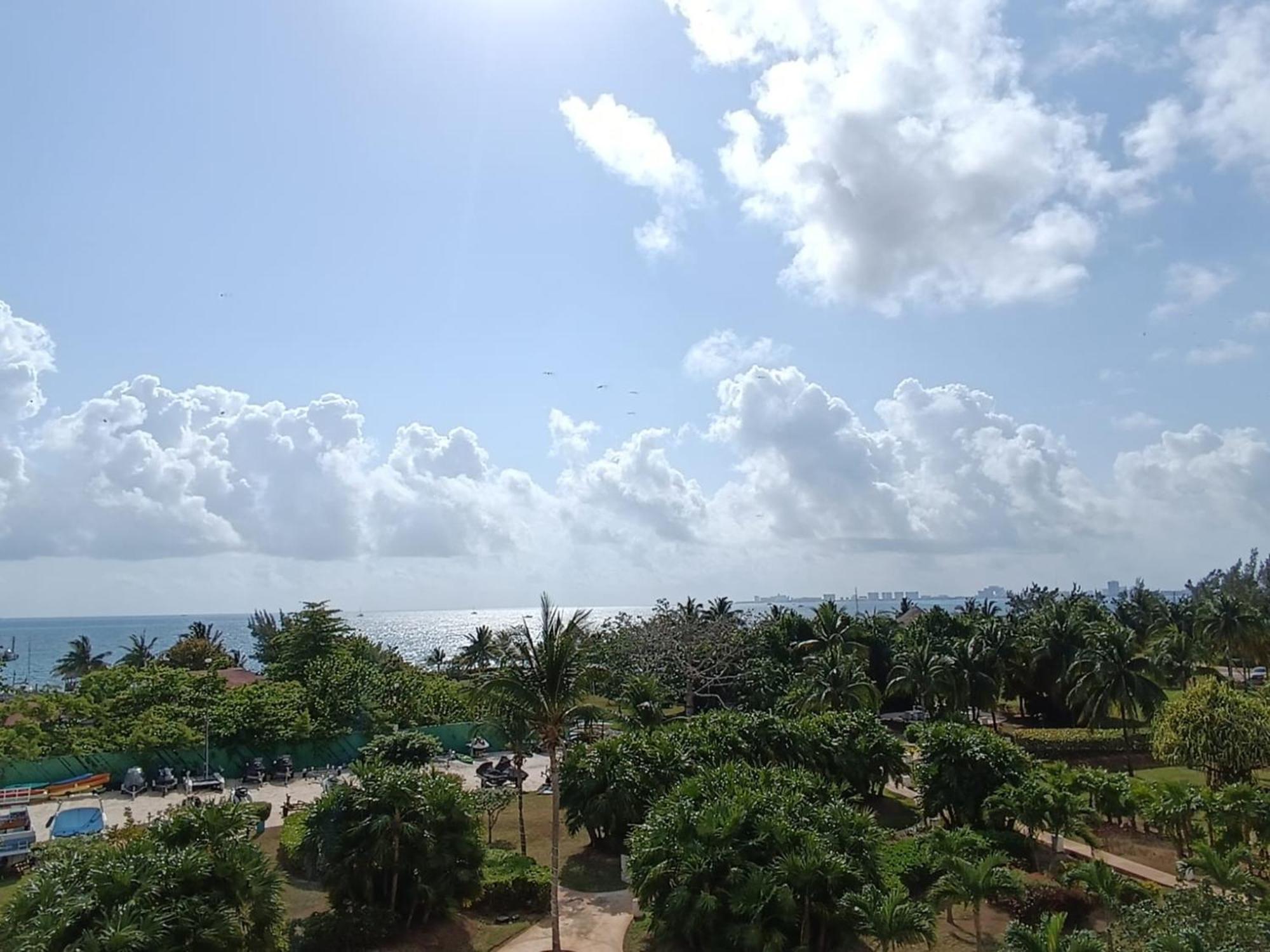 New Beachfront Luxury Apartments Cancún Zewnętrze zdjęcie