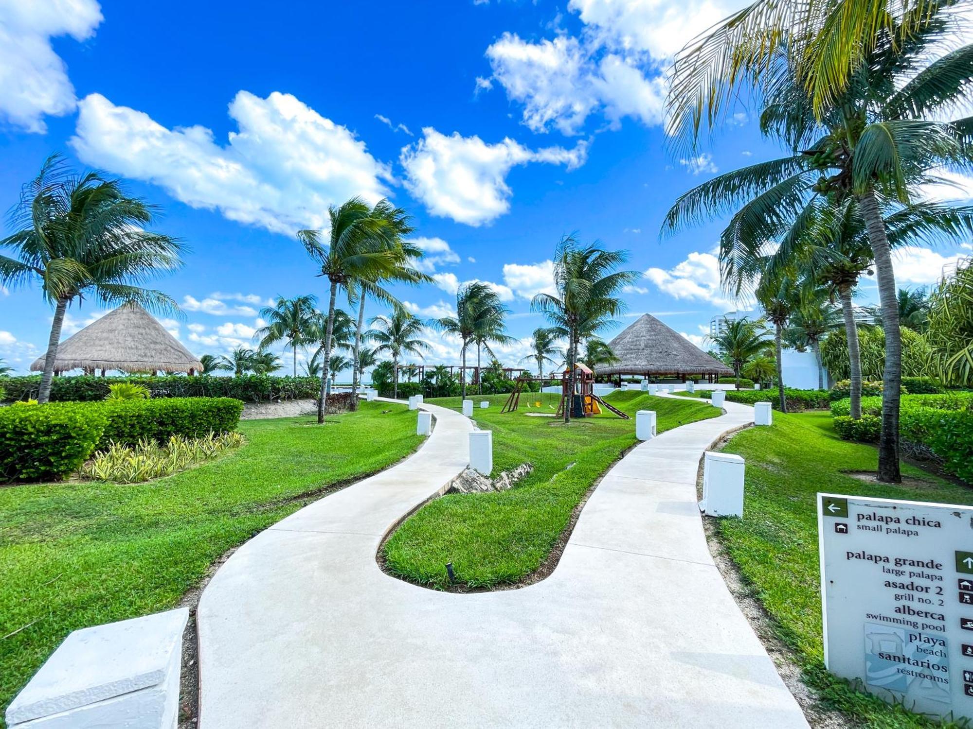 New Beachfront Luxury Apartments Cancún Zewnętrze zdjęcie