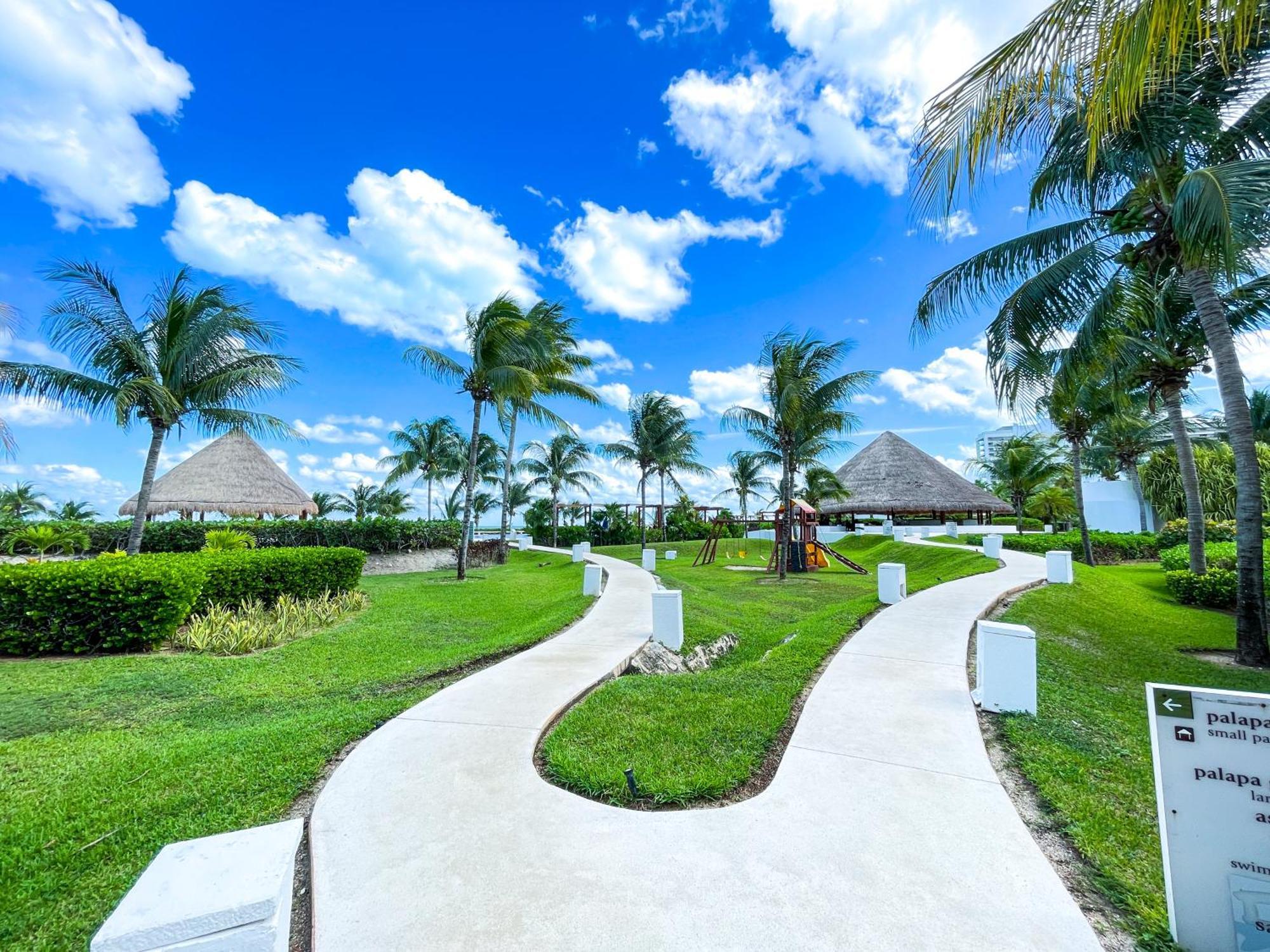 New Beachfront Luxury Apartments Cancún Zewnętrze zdjęcie