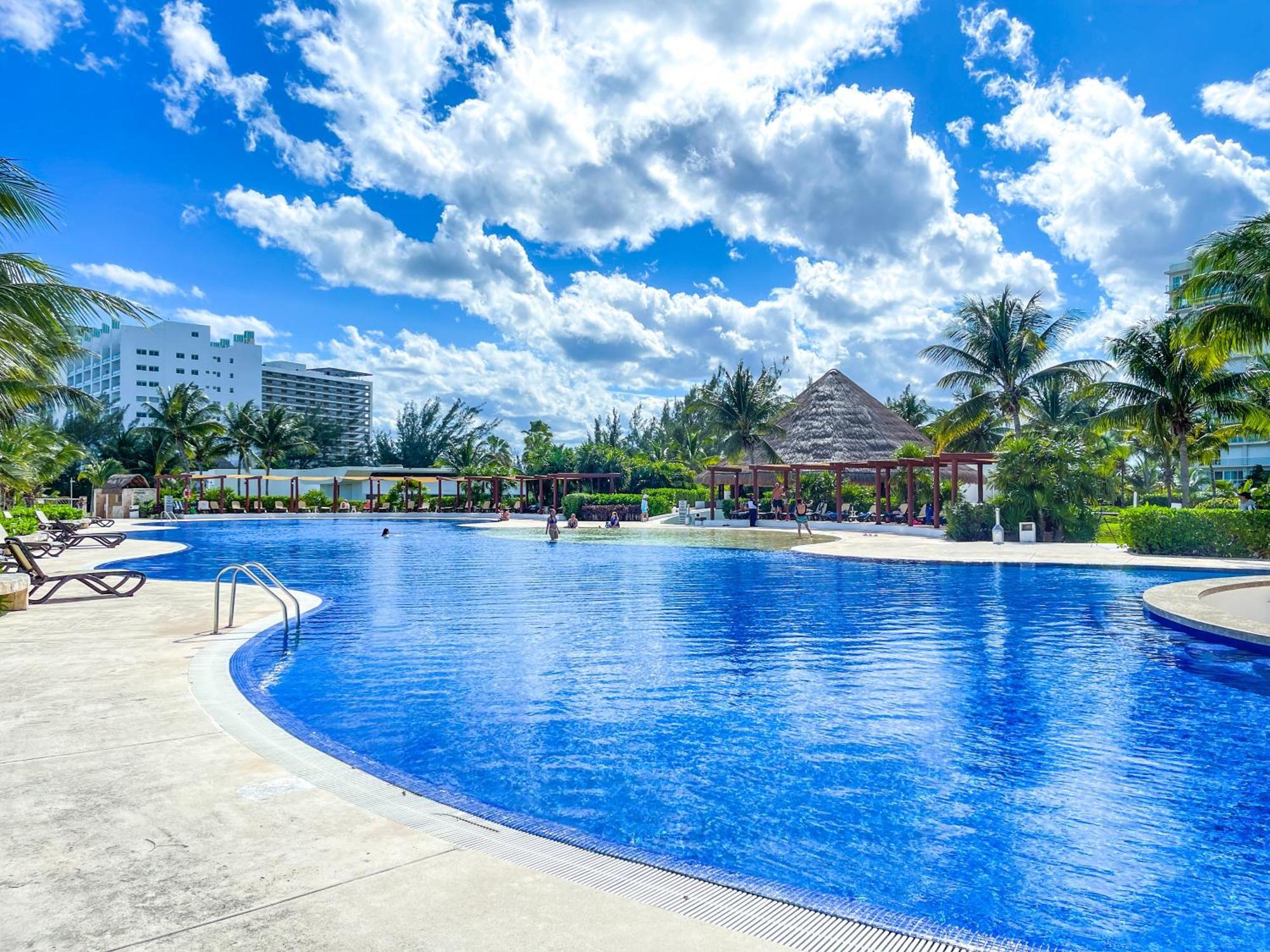 New Beachfront Luxury Apartments Cancún Zewnętrze zdjęcie